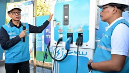 Kolaborasi PLN dan Icon Plus Pakai EV sebagai Kendaraan Dinas