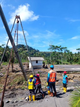 PLN Pulihkan Pasokan Listrik Terdampak Banjir Lahar Semeru