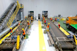 Pemakaian Bahan Bakar Alternatif di SIG Ditingkatkan Jadi 559 Ribu Ton