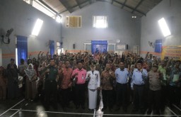 Pemkab Mojokerto Serahkan Sertifikat Hak atas Tanah bagi 405 UMKM Pacet