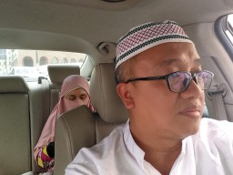 Naik Taksi di Madinah Makkah, Pilih Resmi, Gelap atau Online ?