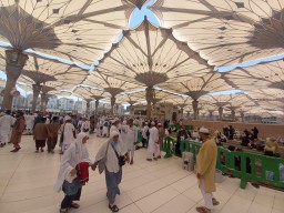 7.418 Jamaah Embarkasi Surabaya Sudah Tiba di Madinah