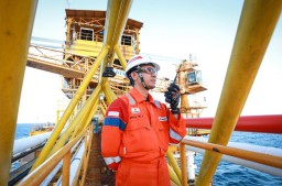 Triwulan I-2024, Pertamina Hulu Energi Catat Angka Produksi Crude 546 MBOPD dan Gas 2,8 BSCFD