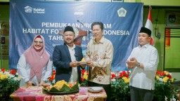 Bupati Fandi Akhmad Yani Jalin Kerja Sama Dengan Habitat For Humanity Indonesia