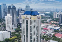Kinerja Membaik, Fitch Kerek Rating Bank Mandiri Jadi BBB