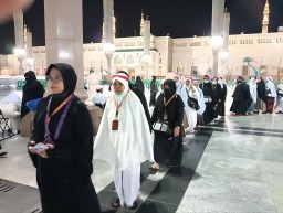 Jamaah Perempuan Bisa Masuk Makam Raudhah, Ini Caranya