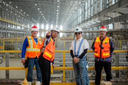 Smelter Freeport Siap Beroperasi Minggu Depan