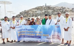 UKM Bogasari Umroh dan Edutrip ke Australia