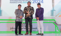 Dirut TTL Raih The Most Promising Company In Marketing 3.0