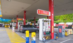 Update Harga BBM 1 Mei, Pertamina Tidak Naik, Shell dan BP AKR Melonjak