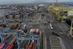 SPMT Tanjung Emas Sebut PTOS-M Tingkatkan Produktivitas Bongkar Muat