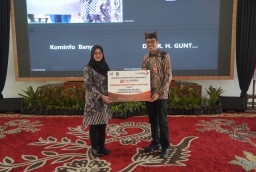 BankJatim Lakukan Perbaikan RTLH di Kabupaten Banyuwangi