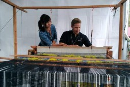 Lestarikan Songket Silungkang, PT Semen Padang Kembangkan Destinasi Wisata Kampung Songket di Sawahlunto  