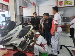 MPM Honda Jatim Ajak Jurnalis Rasakan Layanan Pos AHASS TEFA SMK
