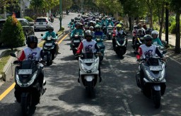 Jelajah Kota Banyuwangi Bersama Ratusan Pecinta Honda PCX160 Dan Honda Stylo 160