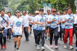 Pj. Gubernur Adhy Fun Run di PLN Mobile Color Run 2024