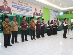 Jemaah Haji Provinsi Bali Tiba di Debarkasi Surabaya