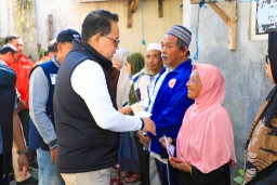 Tinjau Program Bedah Rumah di Kota Batu, Pj. Gubernur Adhy Sebut Aksi Nyata Bantu Kurangi Angka Kemiskinan