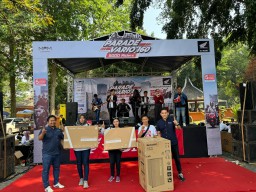Sunmori Bersama Pecinta Honda Vario di Parade Vario160 di Mojokerto