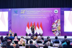 Pj. Gubernur Adhy Pastikan Jatim Siap Majukan Industri Kelapa Berkelanjutan dan Wujudkan Ekonomi Hijau