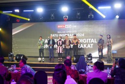 Sukses Tingkatkan Digital Banking & Dukung Pengembangan Media Lokal, Bank Jatim Borong Dua Penghargaan Sekaligus