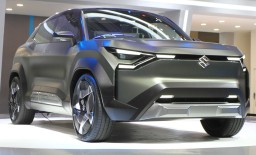 Suzuki Kenalkan Mobil Listrik eVX di Ajang Pameran GIIAS 2024