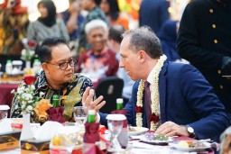 Pj. Gubernur Adhy Kenalkan Keindahan Pariwisata Jatim Kepada Dubes Prancis di Acara JWG