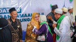 Wabup Aminatun Sambut Kedatangan Jamaah Haji KBIHU MWCNU Bungah Gresik