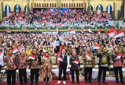 Serahkan 7.201 SK PPPK Pemprov Jatim, Pj. Gubernur Adhy: Beri Dedikasi Terbaik dan Wujudkan Layanan Prima untuk Masyarakat