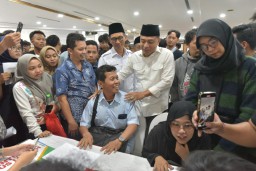 Pemkot Surabaya Tebus 754 Ijazah Siswa SMA/SMK Swasta