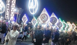 Ribuan Lampion Meriahkan Pawai Tahun Baru Islam di Situbondo