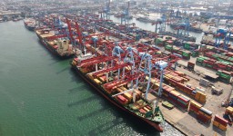 Penutupan Selat Hormuz Bakal Picu Kenaikan Biaya Logistik Global