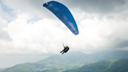 Kejuaraan Paragliding di Batu Diikuti 3 Negara