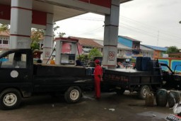 Siap-siap Mobil Plat Hitam Dilarang Pakai Solar Kecuali Pikap