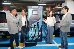 Toyota Perluas Fasilitas Charging Mobil Listrik