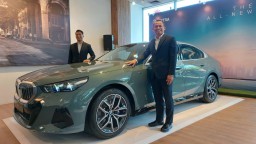 BMW Resmi Luncurkan All-New 520i M Sport di Jawa Timur