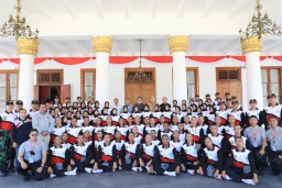 Pacu Semangat Paskibraka Jatim 2024, Pj. Gubernur Adhy Dorong Fokus Berlatih dan Tampilkan yang Terbaik