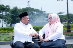 Bupati dan Wabup Gresik Klaim Mampu Turunkan Kemiskinan