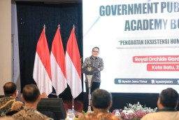 Pj. Gubernur Jatim Ingatkan Peran Penting Humas Sebagai Napas Organisasi dan Corong Pemerintah