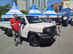 Toyota Auto2000 Ajak Jurnalis Jajal Jalanan Surabaya dengan Hilux-Rangga