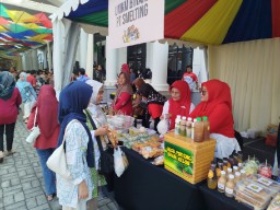 Puluhan UMKM Gresik Rayakan HUT RI Bersama PT Smelting