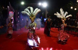 Madiun Night Carnival Bangkitkan Ekonomi Kreatif Daerah