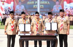 Pj. Gubernur Adhy Dorong Pramuka Jatim Kuatkan Sinergi sebagai Penjaga dan Pemersatu NKRI