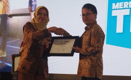 Kemenko PMK dan Suara Surabaya Media Beri Penghargaan Kepada PT Smelting Atas Program CSR Dalam Penanggulangan TBC