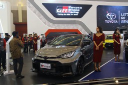 Toyota Tampilkan Inovasi dan Komitmen Terhadap Elektrifikasi di GIIAS Surabaya 2024
