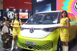 Volkswagen Luncurkan ID. Buzz All-Electric: Awal Era Mobil Listrik di Indonesia