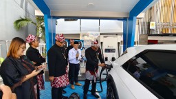 PLN UID Jatim Resmikan SKPLU Ultra Fast Charging