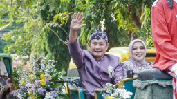 Kiprah Yuhronur Efendi Pimpin Lamongan, Ekonomi Tumbuh, Investasi Naik, Kemiskinan Turun dan Jalanan Mulus
