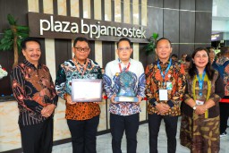 Pemprov Jatim Raih Paritrana Award 2024 Kategori Terbaik Inovasi Se Jawa-Bali