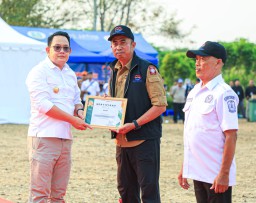 Pimpin Apel Siaga Pilar Kesejahteraan Sosial, Pj. Gubernur Adhy Apresiasi Peran Pilar Sosial Dalam Pengentasan Kemiskinan di Jatim